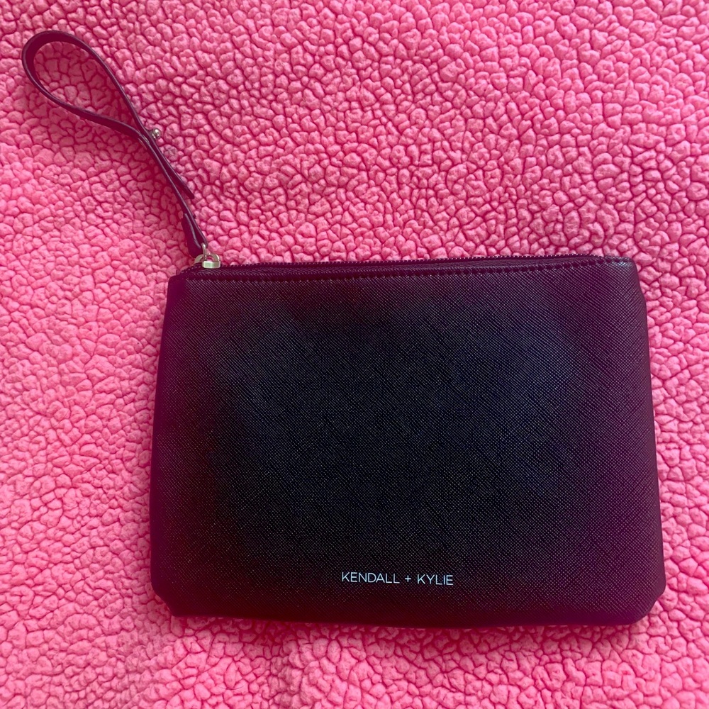 NWOT Kendall + Kylie Pouch